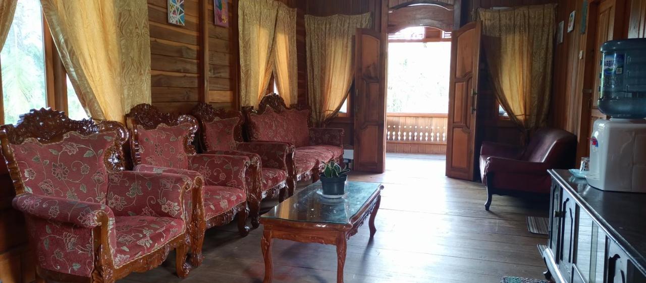 Talaga Tomohon Home Stay And Fishing Pond Екстер'єр фото