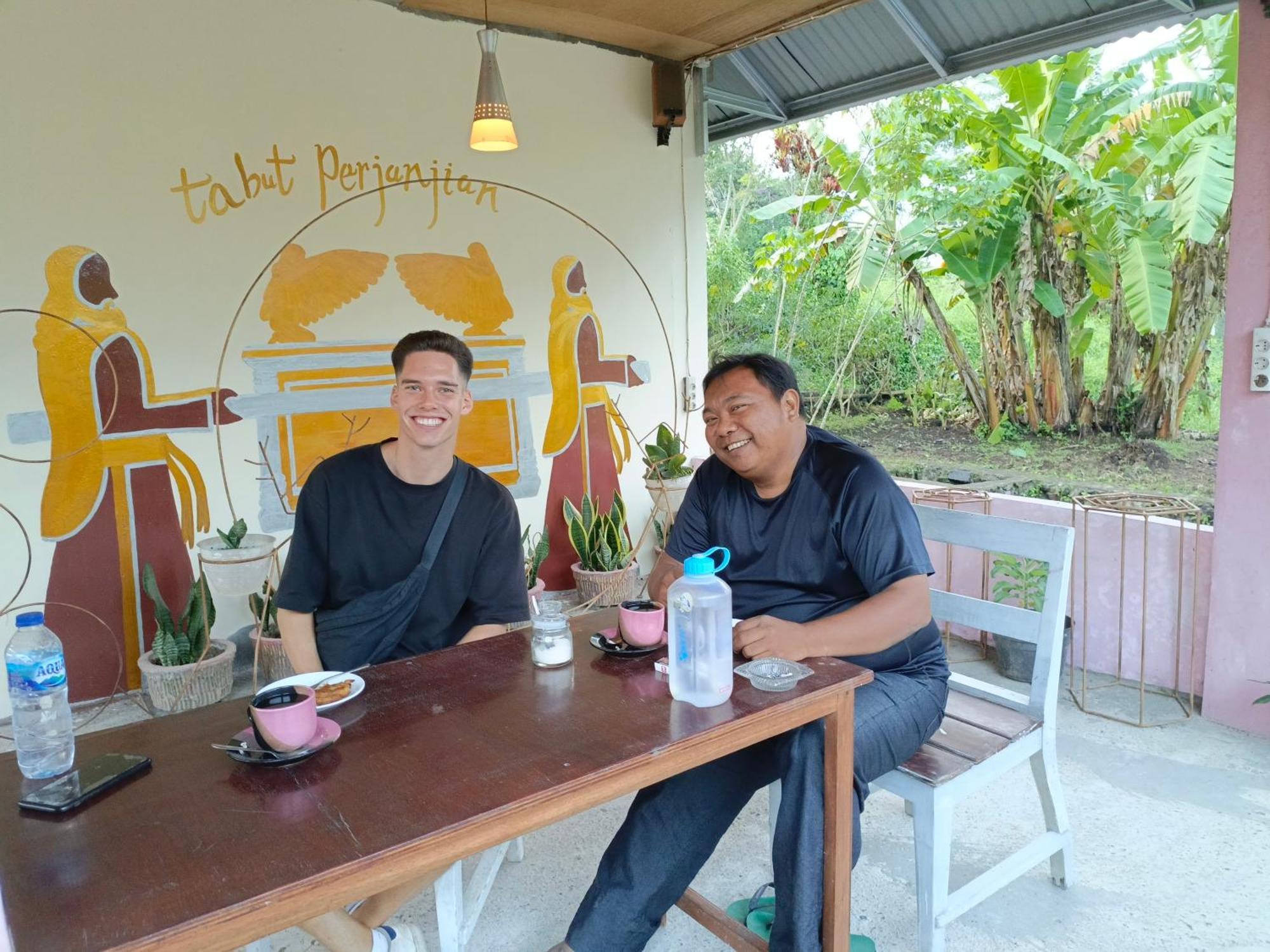 Talaga Tomohon Home Stay And Fishing Pond Екстер'єр фото